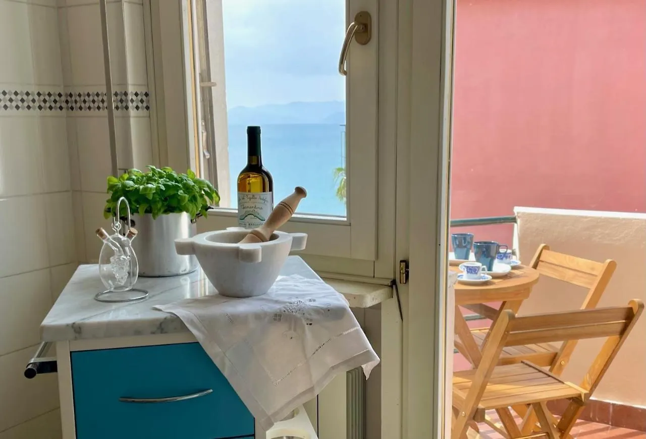 Sea See Si Σέστρι Λεβάντε Ιταλία